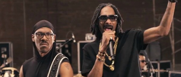 Eddie Murphy & Snoop Lion| Δείτε το video clip τους για το “Red Light”