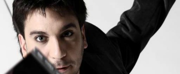 "Θέλω να με θες" | Ο Δημήτρης Φάκος επέστρεψε με νέο τραγούδι, ακούστε το!