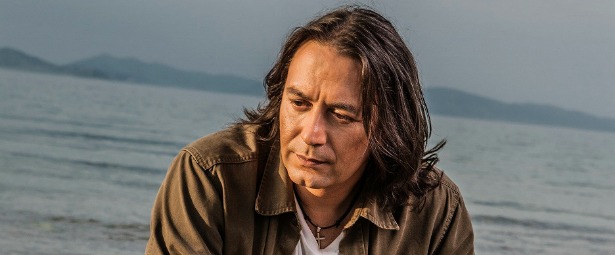 Γιάννης Κότσιρας : “Δυο ξένοι” | Νέο video clip