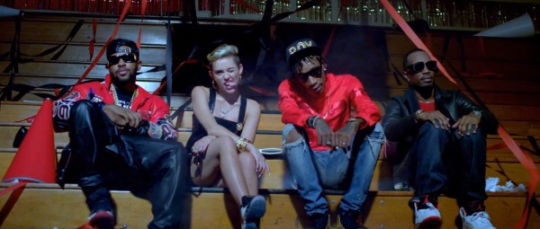 Mike Will Made It | Δείτε το video clip του για το "23" με τους Miley Cyrus, Wiz Khalifa και Juicy J