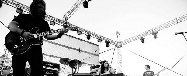 «Spots» | Ακούστε το νέο τραγούδι των Misty-9