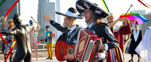 “Perfect life”: Δείτε το νέο video clip του Moby με τον Wayne Coyne!