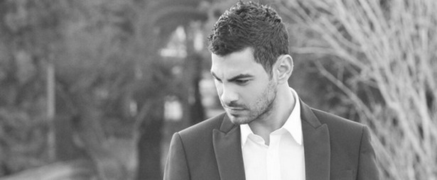 Ο Σταύρος Κωνσταντίνου κατακτά την κορυφή!