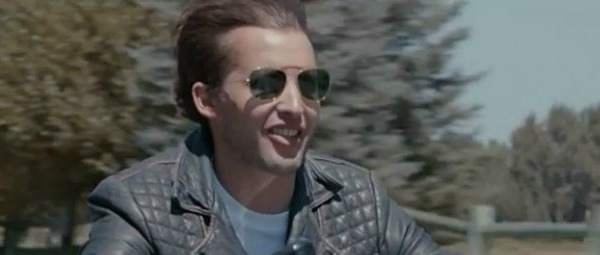 James Blunt| Δείτε το καινούριο του video clip για το “Bonfire Heart”