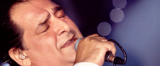 Βασίλης Καρράς: «Υπήρξε περίοδος που κινδύνευσα να χάσω τις ισορροπίες μου και έκανα μεγάλη προσπάθεια για να μην πετάξω»