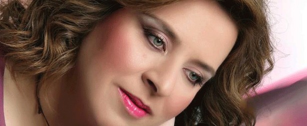 «Απαγορεύεται καρδιά μου» | Ακούστε το νέο τραγούδι της Γωγώς Τσαμπά