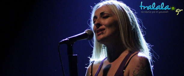 Οι Μπλέ στη σκηνή και το κέφι στο... κόκκινο | φωτορεπορτάζ