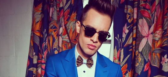 “Girls/Girls/Boys”: Δείτε το νέο γυμνό βίντεο των Panic! at the Disco