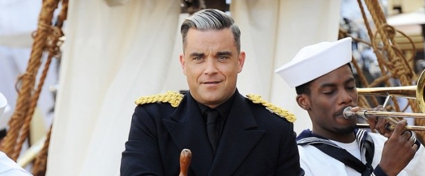 “Go Gentle” | Δείτε το ολοκαίνουριο video clip του Robbie Williams!