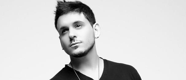 Stan: Μάθετε τα πάντα για το πρωτότυπο δώρο στους θαυμαστές του!