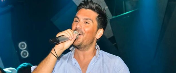 «Ο Πρώην Κι ο Τώρα» | Ακούστε το νέο τραγούδι του Θανάση Βασιλάκου