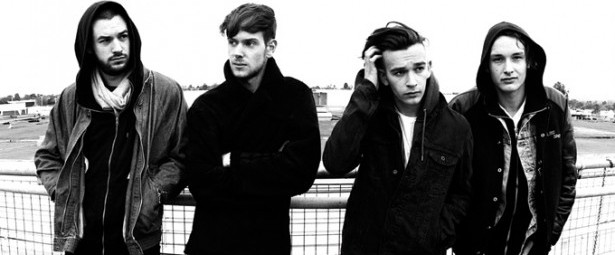 “Girls” | Γνωρίστε τους The 1975 μέσα από το debut video clip τους 