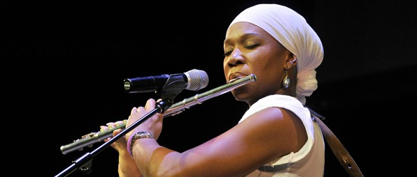 “Break The Shell”| Δείτε το νέο video clip της India.Arie