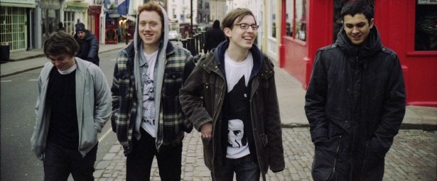 “Carry me” | Ακούστε το νέο single των Bombay Bicycle Club