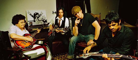 Queens of the Stone Age: Παρακολουθήστε το διαδραστικό (!) τους βίντεο για το “The Vampyre of Time and Memory”