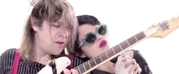 “My Molly”| Δείτε το νέο video clip των Ariel Pink και Sky Ferreira