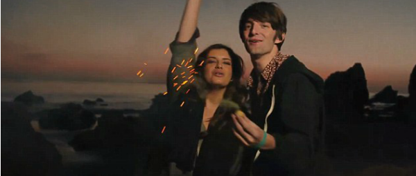 "Saturday" | Δείτε το νέο video clip των Rebecca Black και Dave Days