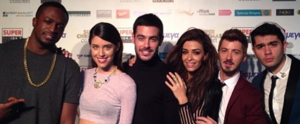 Σπουδαίες Ελληνικές φωνές ενώθηκαν για καλό σκοπό στο Super Christmas Concert |Δείτε φωτογραφίες 