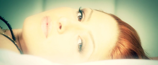 Έλενα Παπαρίζου | Ντουέτο με τον Γιώργο Παπαδόπουλο στην επιτυχία της "Ένα λεπτό"