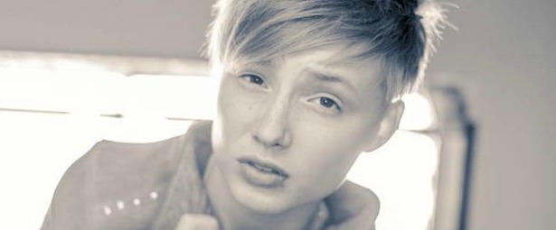 “My Favorite Girl”| Δείτε το νέο video clip του Isac Elliot με τη συμμετοχή του Redrama