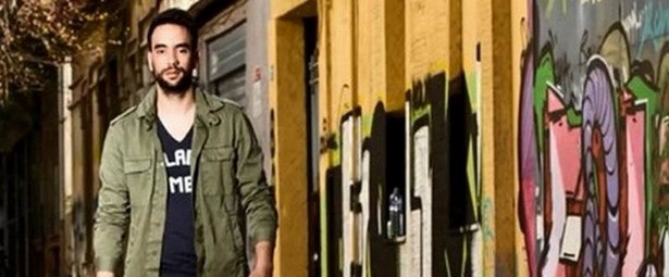 "Ο θεός μου" | Ακούστε το νέο τραγούδι του Κώστα Μανιάτη