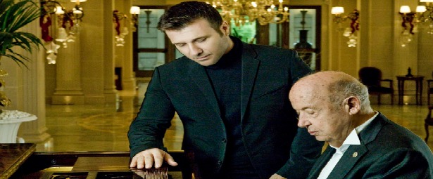 O Γιάννης Πλούταρχος στο Παλλάς ερμηνεύοντας τραγούδια του Μίμη Πλέσσα | Για 10 παραστάσεις από 15/1