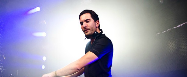 “Ruby”| Ακούστε το νέο single του Deniz Koyu