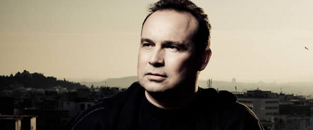 «Σε μια φλέβα» | Ακούστε το νέο single του Κώστα Μακεδόνα