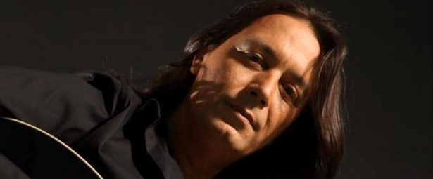 "Κάθε Φορά"| Ο Γιάννης Κότσιρας επιστρέφει με ολοκαίνουριο τραγούδι!