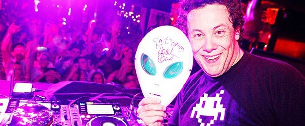 "Motherspaceship Alarm"| Δείτε το νέο video clip του Joachim Garraud