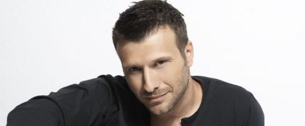 Γιάννης Πλούταρχος | « Είμαι πολιτικοποιημένος αλλά δεν θα έβγαινα να εκφράσω τη γνώμη μου δημόσια»