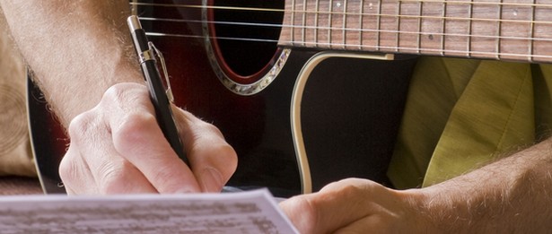 Ακούστε 10 τραγούδια που δεν αναφέρεται ο τίτλος τους στους στίχους! (Part 2)