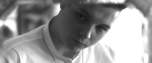 “Out Of My Head”| Δείτε το ολοκαίνουριο video clip του John Newman
