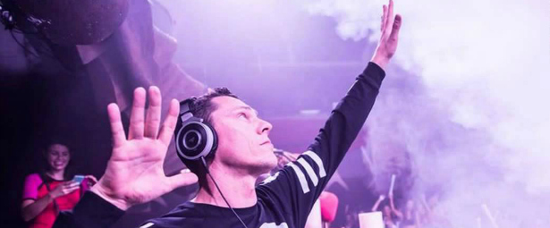 "Red Lights"| Δείτε το νέο video clip του Tiësto