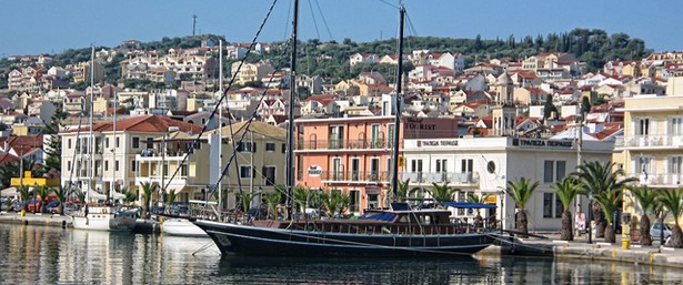 Οι καλλιτέχνες στέλνουν το δικό τους μήνυμα υποστήριξης προς τη Κεφαλονιά