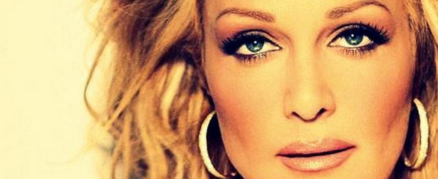 Νατάσα Θεοδωρίδου : «Τα παιδιά μου είναι ό, τι καλύτερο έκανα στη ζωή μου»