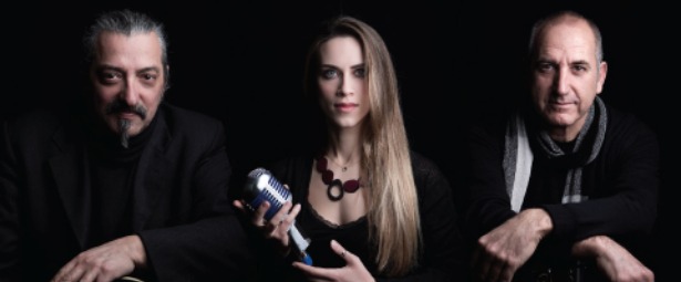 Οι Νίκος Καλλίνης, Πέτρος Συνοδινός και Σαββέρια Μαργιολά στο Ρυθμό Stage 23/2