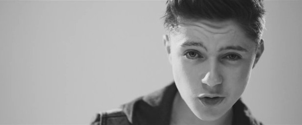 “Thank You”| Δείτε το νέο video clip του Harvey