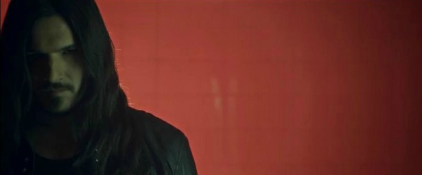 «Όσο θυμάμαι» | Ακούστε την συνεργασία του Carlos E. Perez feat. Phyrosun!