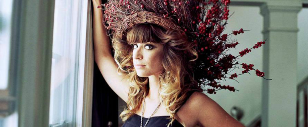 "Girl You Look Amazing"| Δείτε το νέο video clip της Nicole Atkins