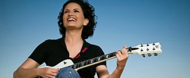 "'Ηταν Αγάπη" | Η Άλκηστις Πρωτοψάλτη κάνει ένα δυναμικό come back 