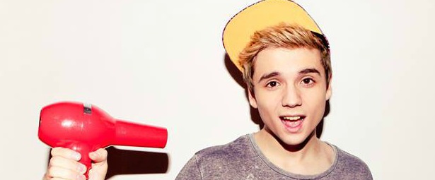 “A Billion Girls”| Ακούστε το νέο τραγούδι του Elyar Fox