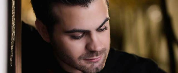 “Τρελαίνομαι”| Δείτε το νέο video clip του Αλέξανδρου Ρήγα