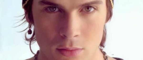 O Drew στο δυναμικό της Down2Earth