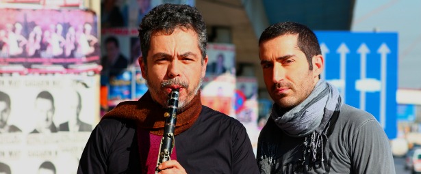 ''Πνοή κι ανάσα'': Ζαχαρίας Καρούνης και Μάνος Αχαλινωτόπουλος στο Γυάλινο Up Stage 21,28/3 & 4/4