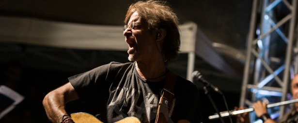 Ο Μίλτος Πασχαλίδης Live στο PassPort 2 & 9/5