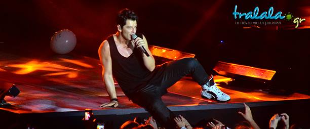 Σάκης Ρουβάς : «Πόσο γουστάρω να τραγουδάω για όλους εσάς!» | Ρεπορτάζ από “The Ace of Hearts Tour”