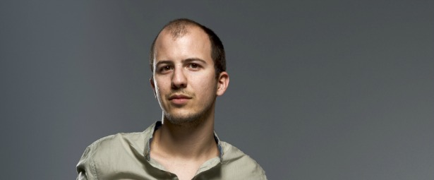 "Ερωτικός μετανάστης"| Δείτε το νέο video clip των Chroma μαζί με τον Ζακ Στεφάνου