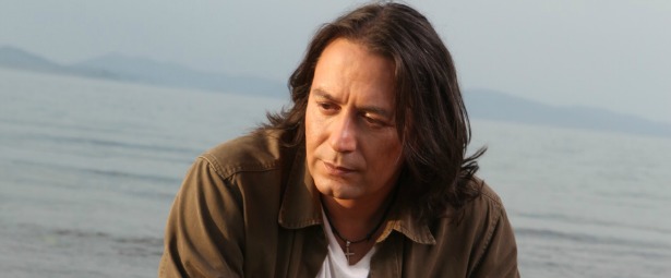 Ο Γιάννης Κότσιρας στο Ρυθμό Stage! | Από 26/4 και κάθε Σάββατο