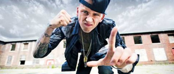 "Sail" | Δείτε το νέο video clip του Machine Gun Kelly